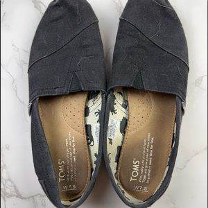 Black Toms size 7.5